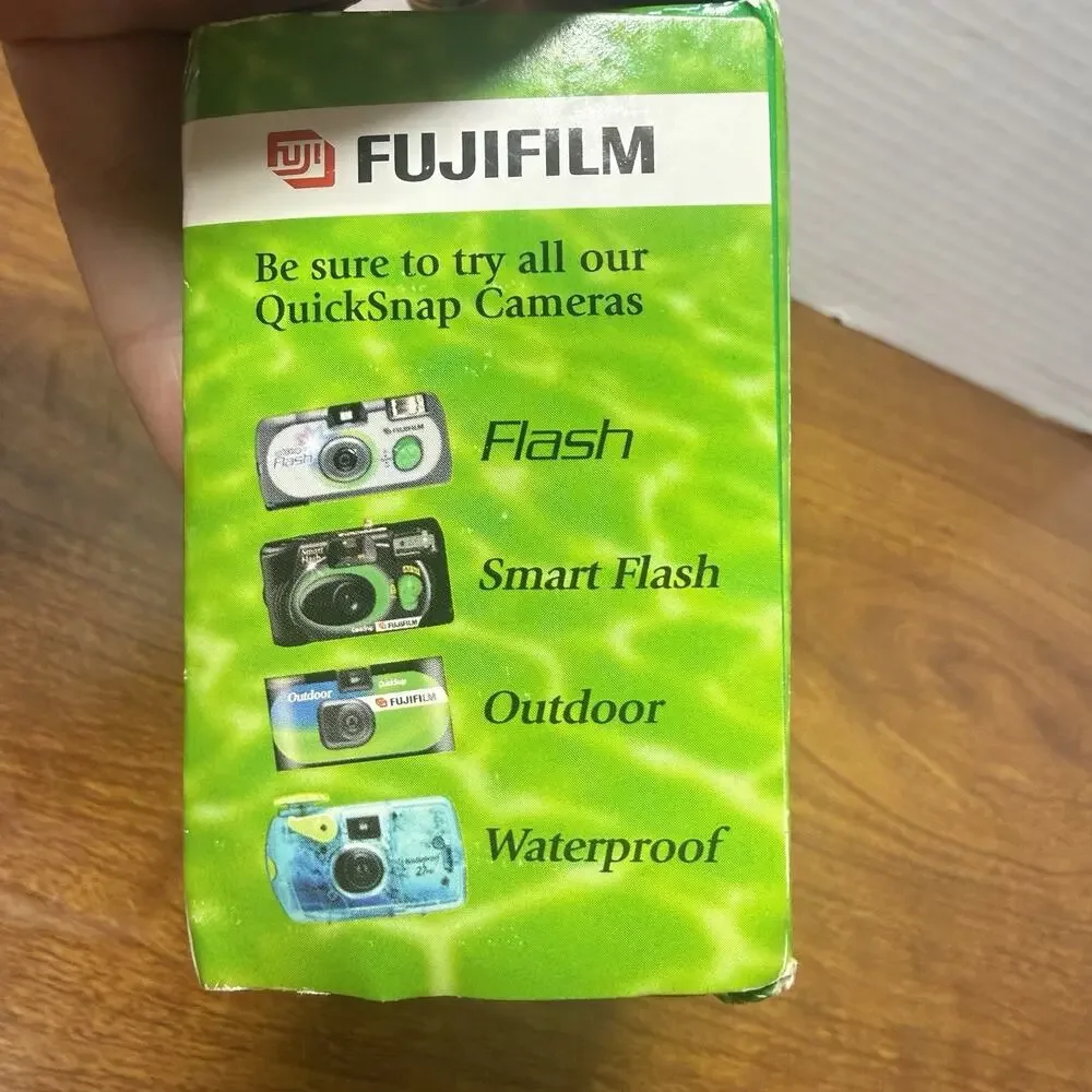 Fujifilm QuickSnap Waterproof 800 35mm Disposable Camera New